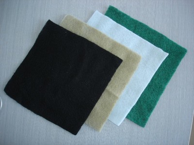 营养长丝土工织物200g无纺布 多功能绝缘材料解析与应用